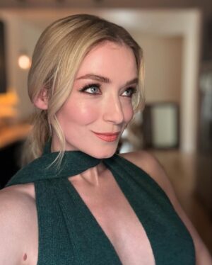 Sarah Bolger Instagram - Celebrating independent cinema is MY kinda night!! Congratulations to all!! @ifcfilms @shudder @rljefilms