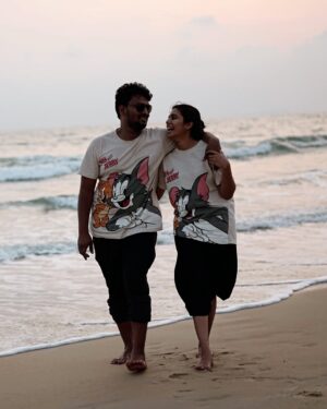 Saranya Pradeep Instagram - Ten years of love, countless memories, and a journey that grows more beautiful with time. Cheers to a decade of endless love—here’s to forever, my love. Happy anniversary! 🥂❤️
@pradeepmanku 😘

#love #togetherness #decade #anniversary #tinanniversary #tomandjerry #fights #selfless #besties #husbandandwife #bestfriends #understanding #eachother #travel #together #inlove #smile #laugh #havefun #enjoy #life #mogudu #pellam 
#instagood #❤️