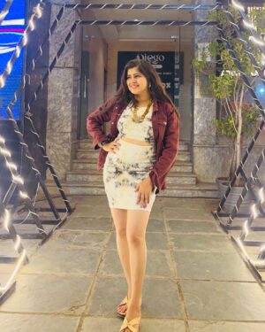 Sarika Salunkhe Instagram - 💕✨☺️💞🌺🌎

#insta #instagood #influncer #instadaily #instagram #post #photo #photooftheday #photography #PinkichaVijayAso #StarPravah #shala #sarika4823 #satarkar #marathi #marathimulgi #marathilook #malhar #maharashtra_ig