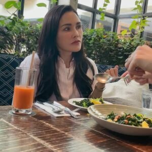 Sarimah Ibrahim Instagram - “A strong woman stands up for herself; a stronger woman stands up for others”. 

Had a lovely belated birthday lunch for my dearest @sarimahibrahim . Many may have claimed to be “women empowering” in our industry, but despite the many vicious claims about Che Puan Sarimah whom I’ve known for many years, she was one of the very first few who reached out to me last year—asking if me and my daughter Fatima was doing ok, constantly sending me words of encouragement and uplifting surahs that have comforted me. THAT to me, is a definition of an empowering woman. I’ve never been one who judges anyone by their appearance or rather by what they wear, but their hearts and intentions matters most to me. You are a definition of a wise, kind and intelligent woman anyone would be blessed to know. 

Thank you sister, for our much needed chat yesterday enjoying our little chocolate cake and now rested in our truth. 

I look forward to many more of our times spent together. Only to warn you, that you just got yourself a badass sister that will have your back too. Love you. 🤍

#womantowoman #mothertomother #womenwhosupportotherwomen #succeedtogether