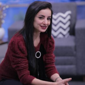 Sarwat Gilani Instagram - “You have to put in a lot of sacrifice and effort for sometimes little reward but you have to know that if you put in the right effort the reward will come.” ― Roger Federer

@365news.pk