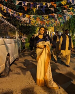 Sarwat Gilani Instagram - Lahore Literature Festival what a treat! 

Sari @thepinktreecompany
