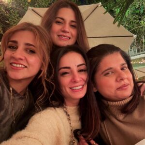 Sarwat Gilani Instagram - Friendships that last a lifetime ❤️ 

@raana.salon @junejosonia @fatima.khan.shamsi