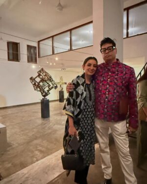 Sarwat Gilani Instagram - Thank you @amingulgee & @gulgeezarmeen for opening the doors to the Gulgee Museum to us the public today. It is a treasure for the entire world. 

Surrounded by love @yashyder @ambreenart @friehaaltaf @saqibmalik33 @ayazaniskhan @zorsay.nyc @zarmeene
