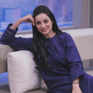 Sarwat Gilani Instagram - In today’s show a campaign against Anti smoking run by a young individual Abdullah working towards a smoke free Pakistan, the progress on champions trophy our teams performance in yesterday‘s match against South Africa, some updates on Pakistan stock exchange, shedding some light on PTI‘s future with Fawad Chaudhary, this and much more in today’s Rise and Shine. Don’t forget to watch only on @365news.pk 

@zohaibhassan2136 @zara_g57 #riseandshineshow
