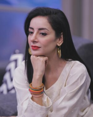 Sarwat Gilani Instagram - In today’s show…dissecting the champion’s trophy, life after divorce or being a widow, the support our religion gives us while lack of support or backwardness of our society. Pakay Dost an educational, informative and entertaining content for children created by the one and only @bilalxmaqsood to teach our children values, traditions and the essence of true friendship. This and much more in today’s show of Rise and Shine only on @365news.pk 

@zohaibhassan2136 @zara_g57