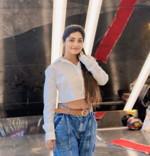 Sasmita Piyali Sahoo Instagram - Does my sparkle burn your eyes?😉🔥..
.
.
#picoftheday #eyes #love #sparkle #life #live #odiagirl #actress #beautiful #pretty #hottie #attitude #positivity #motivation #instagram #sasmitapiyalisahoo