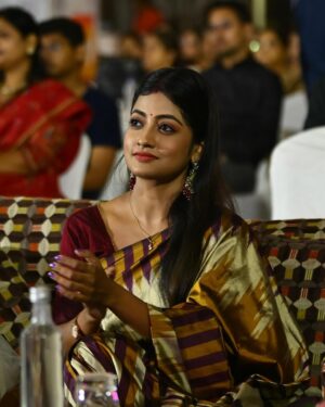 Sasmita Piyali Sahoo Instagram - Breathe if I’m your favourite😉❤️..
.
.
#picoftheday #show #guest #otv #prerana #odiagirl #actress #life #women #empowerment #beyourself #beautiful #vibes #positivity #instagram #sasmitapiyalisahoo