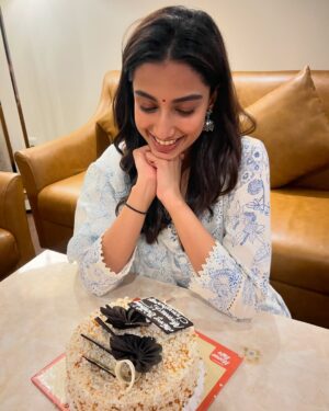Satya sri Instagram - Celebrating the most beautiful soul today! 🎂✨ 
Wishing you many more years of happiness and  endless positivity light up every room.
my dear friend @meenakshichaudhary006 GARU 
You are such a kind-hearted, down-to-earth, and beautiful soul. ❤️🤗
I’m truly grateful to work with someone as wonderful as you. May your life be filled with even more joy and blessings, and may you continue to achieve great success. Happy Birthday once again!❤️❤️😘😘

#birthdaylove #celebration #friendship #love #meenakshichaudhary #instagood #me_satyasri