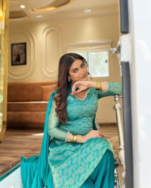Sawan Rupowali Instagram - Tere Naina di Goli 👁️

#amrita #mainterequrbaan #2may #sawanrupowali