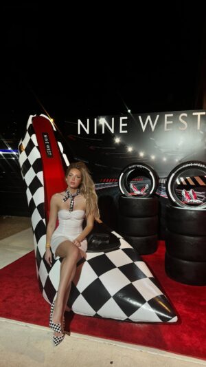 Saxon Sharbino Instagram - Checkered heels & race day feels 🖤🤍 @ninewest bringing the heat to Austin this weekend! @sportsillustrated @si_experiences