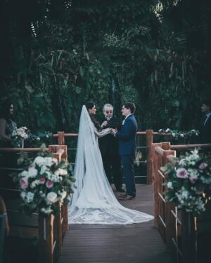 Scarlet Gruber Instagram - Congratulations Mr&Mrs Fossler. 💒 

I love you sister 🤍 I'm so proud of the love you both share! May God bless you and this union forever. I'm truly lucky to call you both brother and sister.
.
📸: you're magic baby!!! @esquedachris