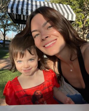Scarlett Hefner Instagram - The best days ❤️