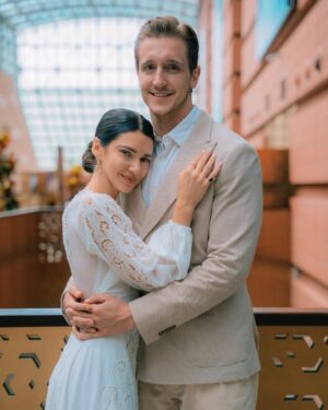 Scarlett Mellish Wilson Instagram - Mr & Mrs Howes | 10.03.2025 ✨

A week ago, we became husband and wife in the most beautiful, intimate ceremony surrounded by some of our closest friends and family .
It was small, personal, and filled with a lot of laughter and so much love ! 

Our loved ones who travelled across the world to spend it with us ! We are so grateful 🙏🫶🏼 we love you