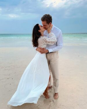 Scarlett Mellish Wilson Instagram - Mr & Mrs Howes | 10.03.2025 ✨

A week ago, we became husband and wife in the most beautiful, intimate ceremony surrounded by some of our closest friends and family .
It was small, personal, and filled with a lot of laughter and so much love ! 

Our loved ones who travelled across the world to spend it with us ! We are so grateful 🙏🫶🏼 we love you