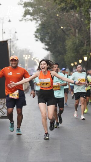 Scherezade Shroff Instagram - Let’s Go! 🏃🏻‍♀️ 

Another Mumbai Marathon done! Barely trained this year but I had the most fun! 🥳 

#mumbaimarathon #tmm2025 #runsherryrun #halfmarathon #runningisforeveryone