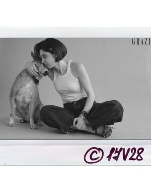 Scherezade Shroff Instagram - Just Mars & his obsessed Mommy/Bestie! 🥹

This might be my favourite shoot ever! @graziaindia 💗

Photograph: Yusuf Lokhandwala
Hair & Make-up: Jean-Claude Biguine Salon & Spa,Mumbai

#bestie #dogsarethebestpeople #marsshroff #thatsjustmybabydoggy #adoptdontshop