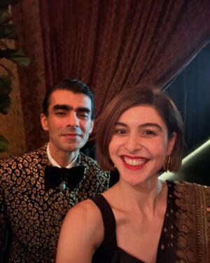 Scherezade Shroff Instagram - 25 years of @sabyasachiofficial ! 🥂 What a show!!! 

#25yearsofsabyasachi #awesomesauce #aboutlastnight #sarinotsorry