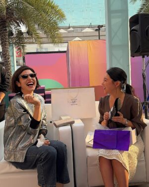 Scherezade Shroff Instagram - From the perfect gift swap to an epic launch! 🫰🏻
Welcome to India @mejiwoo103 @neafneaf_official !

What a fantastic evening @kindlifekosmos ! Thank you for having me team @kindlife.in @manasag @radhiksghai ❤️

#kindlifekosmos #kosmos #awesomesauce #kbeauty