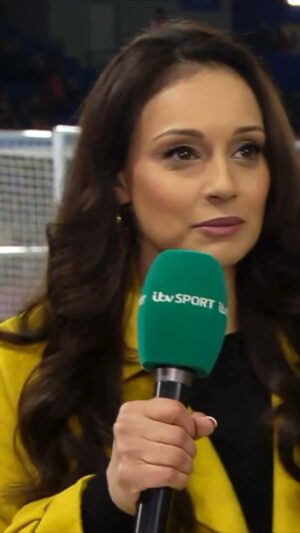 Seema Jaswal Instagram - FA Cup nights, there’s nothing quite like them ✨ 

On fourth round duties with @itv for Brighton v Chelsea alongside @stevesidwell14 and @glenj8 💛