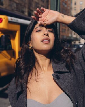 Sejal Kumar Instagram - New York New York 
finding joy Ep 🧩 14th Feb 

📷 @romytakesphotos 
Outfit @brawnymellow 
Rings @@ishhaara
@ascend.rohank
Styled by @vailanciaaa 
Style team @thetrendby_aman 
Boots
@oceedeeshoes