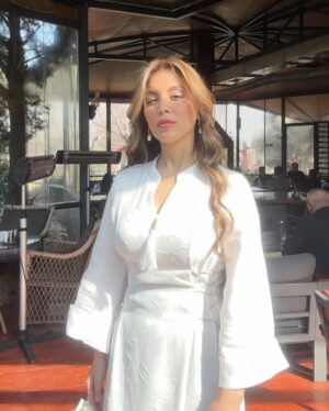 Shahad Salmman Instagram - Dressed in white, feeling the peace and blessings of Ramadan 🙏🤍🕊️

#RamadanBeauty with #Savana @savana_ar 🌙✨
#savanaramadan