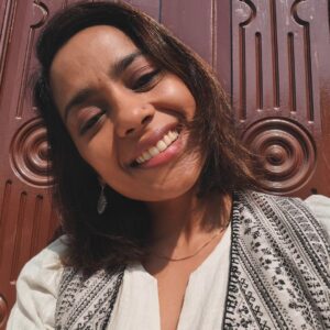 Shahana Goswami Instagram - Selfie-uddin Kheench-loon. 🤭😂🤣😁🙃😆