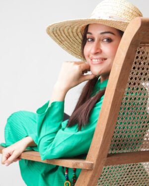 Shaista Lodhi Instagram - Going through my photo gallery, both past and present, I find myself reflecting on a journey that spans over two decades. I’m filled with nothing but gratitude. From one morning to the next, each step has been a blessing. Alhamdulillah for the countless opportunities to connect, learn, and grow — with each show, each network, and each beautiful moment along the way.

I am forever grateful for Allah's grace and guidance throughout this journey, and for the incredible support of my fans who have stood by me every step of the way. Alhamdulillah for this beautiful ride, and for all that lies ahead. 🙏

Happy New Year 

#ShaistaLodhi #HappyNewYear #Year2025
