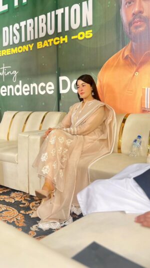Shaista Lodhi Instagram - I’m so proud of everyone who’s putting in the effort to learn new skills and build their careers. It was incredible to see young talent, housewives, mothers and people of all ages coming together to support themselves. 
Big shoutout to JDC for making this happen! 💚

@jdcfoundationpk 

#JDCITcity #ShaistaLodhi