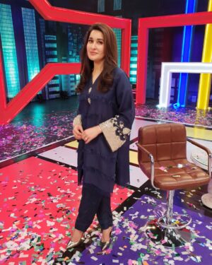 Shaista Lodhi Instagram - Going through my photo gallery, both past and present, I find myself reflecting on a journey that spans over two decades. I’m filled with nothing but gratitude. From one morning to the next, each step has been a blessing. Alhamdulillah for the countless opportunities to connect, learn, and grow — with each show, each network, and each beautiful moment along the way.

I am forever grateful for Allah's grace and guidance throughout this journey, and for the incredible support of my fans who have stood by me every step of the way. Alhamdulillah for this beautiful ride, and for all that lies ahead. 🙏

Happy New Year 

#ShaistaLodhi #HappyNewYear #Year2025