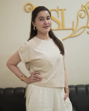 Shaista Lodhi Instagram - Life on a soft mode🤍☁️

#shaistalodhi
