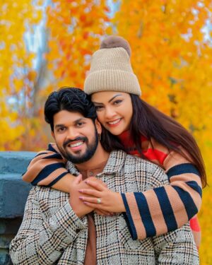 Shalani Tharaka Instagram - If the world was ending..
I’d wanna be next to you ♥️🍂 

Late post from fall 24’ 

📸 : @icaptured_photography 🇨🇦
@isuruwickramasinghe 

Retouch : @dumila_kalpa 🇱🇰