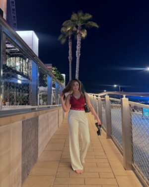 Shameen Khan Instagram - Swipe till the last post to see Louie,Louie,Louie dance 🕺 
.
.
.
.
#bluewater #bluewaters #bluewatersisland #dxb #dubai🇦🇪 #louie #dancer #loveisintheair #fyp #uae #dxblife🇦🇪 #dubainights #nightlife #shameenkhan #fun #funtimes #friendshipgoals #lovequotes #dancechallenge