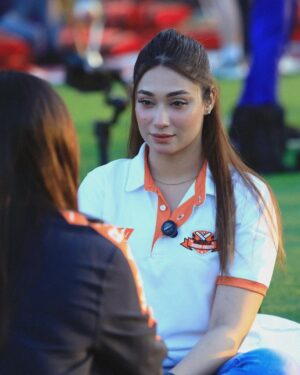 Shameen Khan Instagram - It’s been quite a rollercoaster ride savouring every last moment of pride. Good luck team @morrisvillesa for the semi-finals hope to see you team in the finals aswell 🏆🥎 
@sampgroup_ 
.
.
.

📸 @rathodravee 
.
.
#sampgroup #morriesvillenc #abudhabi #t10 #t10league #t10cricketleague #abudhabit10 #uae #sports #cricket #batsman #bowler #cricketlovers #team