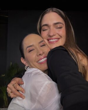 Shany Nadan Instagram - Esto es MasterChef Celebrity 💛🔥

Aquí algunos fragmentos de los momentos compartidos, de la camaradería, de las amistades que nacieron y se fortalecieron. MasterChef ha sido una experiencia intensa y hermosa, llena de desafíos, aprendizajes y risas dentro y fuera de cámaras.

Cada persona dejó su huella en este camino y, más allá de la competencia, lo que realmente importa es todo lo que vivimos juntos. Los quiero con todo mi ♥️

Gracias a quienes hicieron de esta aventura algo único. 💛✨

#MasterChefCelebrityEcuador #mccelebrityec