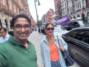 Sharmila Faruqui Instagram - With bebo @kareenakapoorkhan 🥰