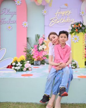 Sharmila Faruqui Instagram - The moments to live for ❤️ Alhamdolliallah! 🧿 Hussain&I