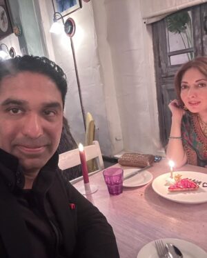 Sharmila Faruqui Instagram - Happy Valentine's day Beezu baba ❤️❤️❤️