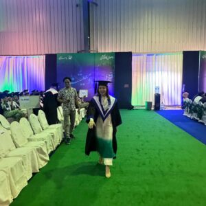 Sharmila Faruqui Instagram - PhD mubarak beezu @sharmilafaruqui - finally it's official. ❤️🥰❤️ - well done and super proud moment. Keep up the great work always and keep shinning.