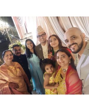 Sharmishtha Raut Instagram - प्राजक्ता कोळी च्या लग्नाला अभिनेत्री शर्मिष्ठा राऊत ची उपस्थिती❤️✨

#prajaktakoli #vrishankkhanal #sharmishtharaut #wedding #trpmarathi