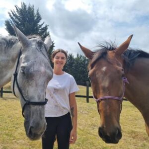 Sharni Layton Instagram - I know I complain a lot about my 2 x giant unrideable banana monkeys who have constant vet issues and drain my bank account (thanks to poor treatment from the racing industry) but I actually don't know what I would do without them. My big beautiful baby boys. Luckiest girl in the world.