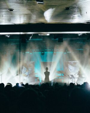 Sharon Van Etten Instagram - Moments in time captured with The Attachment Theory in Berlin, Germany at Astra Kulturhaus 3.4.25

Photos by: @lennydrinksyourmilkshake

Tickets available at the link in bio.