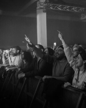 Sharon Van Etten Instagram - Moments in time captured with The Attachment Theory in Berlin, Germany at Astra Kulturhaus 3.4.25

Photos by: @lennydrinksyourmilkshake

Tickets available at the link in bio.