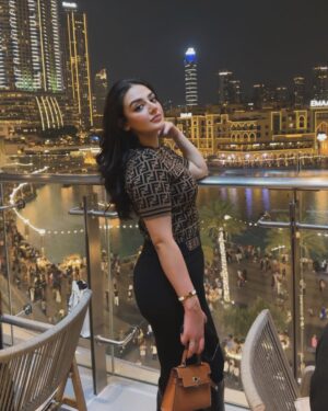 Shazeal Shoukat Instagram - New core memories unlocked ✨
#ootd #virtualstylist #style #fashion #vacation #photodump #trends #loveyourself #shazealshoukat #toodles