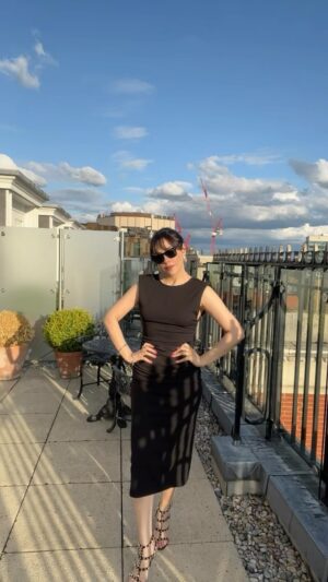Shazia Naz Instagram - Fit Check 🖤

.
.
.
.
.
.
.
#shazianazkhan #blackdress #fitcheck #londonstyle #chicstyle  #instareel #ootn