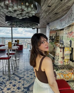 Shazia Naz Instagram - 6:39 pm 

P.S.  couldn’t pick one 

#shazianazkhan #timelessstyle #minimaloutfit #ootdpost #whatiwore