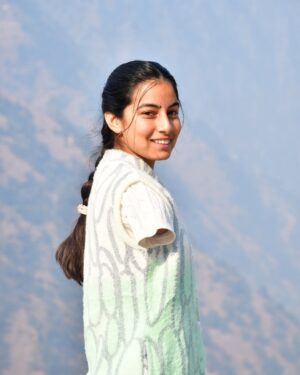 Sheetal Devi Instagram - On this Women’s Day and every day, I want you to remember that your dreams are worth chasing, your voice is worth hearing, and your story is worth telling. Don’t let society limit YOU. Believe in yourself, work hard, and watch the magic unfold. 

If I can defy odds, rise above the societal expectations that limited me…. So can you ♥️. Go girl, go! Fly high. Write your own story. Today, tomorrow, and every single day ♥️♥️🧿