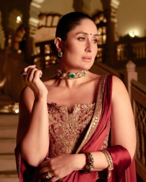 Shereen Sikka Instagram - Not for one second do I take for granted being able to work and create with legends like @taruntahiliani and @kareenakapoorkhan to make magic. I love you both! 
With the best teams ever for @iifa 
@kareenakapoorkhan in @taruntahiliani couture and @birdhichand and @amrapalijewels 
styled with @shereenlovebug 

‘A sublime interplay of deep wine and antique gold, this ensemble is a modern revival of our archival 2008 piece—reimagined for today while retaining its timeless essence. The Bidri-inspired embroidery, enriched with exquisite dabka and nakshi detailing, pays homage to heritage craftsmanship. The ensemble takes the classic sculpted saree corset and amalgamates it with the drape of a fluid textile cape, striking a balance between structure and softness. A true expression of India Modern—where the past is not just remembered but brought to life with contemporary relevance.’ - Tarun Tahiliani 
A Big Thank you to Tarun’s amazing team! 

Photography- @thirddimension
Choker and earrings- @birdhichand
Cuff and ring- @amrapalijewels
Bag- @motifsbysurabhididwania 
My team @stylebyvanshika @niyatiij 
My management @alisha5dave 
beauty @savleenmanchanda @bbhiral