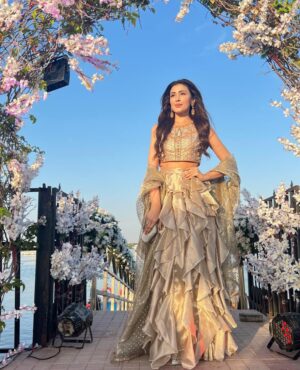 Shermeen Ali Instagram - #HamUsh wearing the one and only @wardhasaleemofficial ♥️♥️♥️♥️