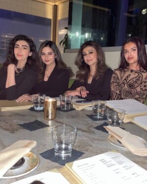 Shermeen Ali Instagram - Thankyou @zarmeenzaheer for such a fun evening♥️♥️